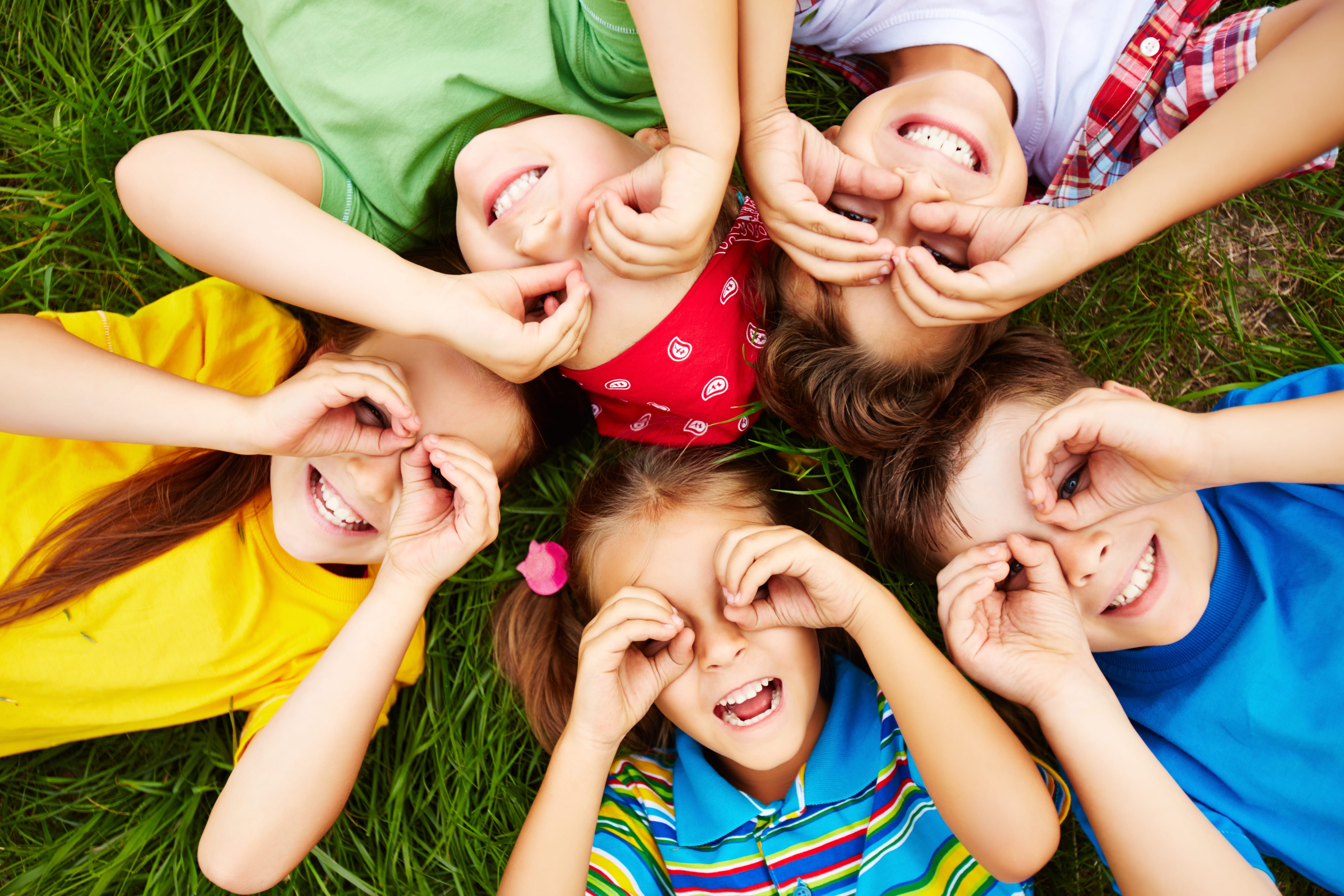 children playing grass 1